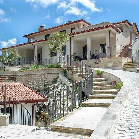 Апартаменти Casa Elisabetta Shortlets Caposele Екстер'єр фото